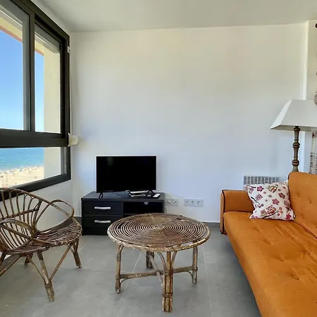 Apartment The In Estartit Has 2 Bedrooms *