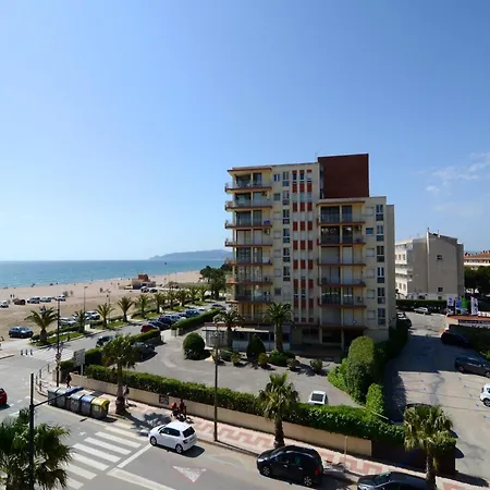 The In Estartit Has 2 Bedrooms Apartment